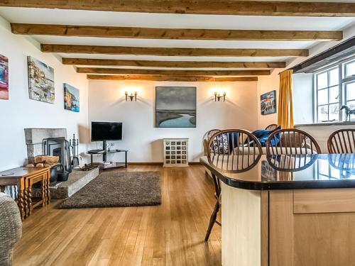 TV a/nebo společenská místnost v ubytování Wharrastone - Uk50661