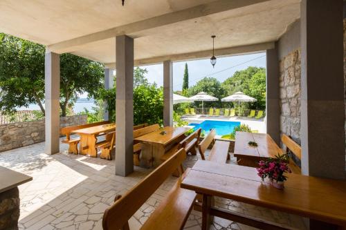 Apartments with swimming pool Dramalj, Crikvenica - 5551