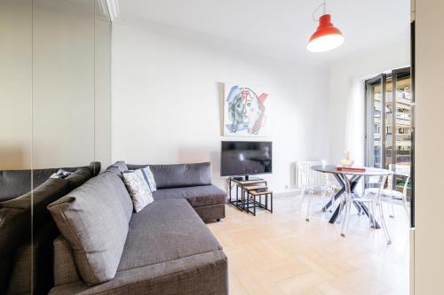 Ultra Central 2 Bdr - AC & Balcony