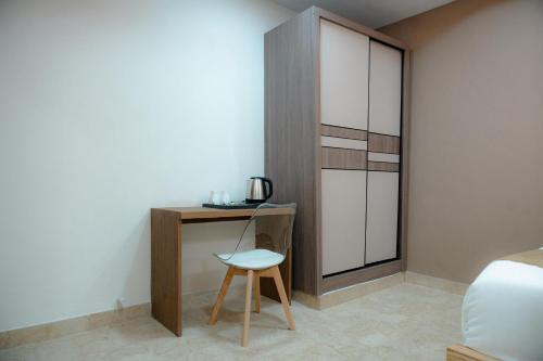 Η κουζίνα ή μικρή κουζίνα στο SERI Hotel