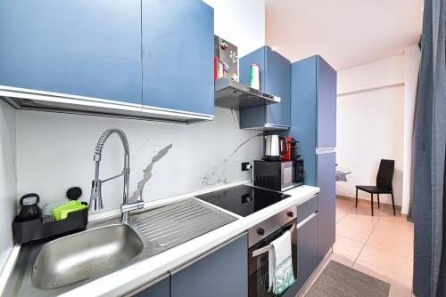 Η κουζίνα ή μικρή κουζίνα στο Appartamento Bellavista Milano -Monza-Como -Svizzera