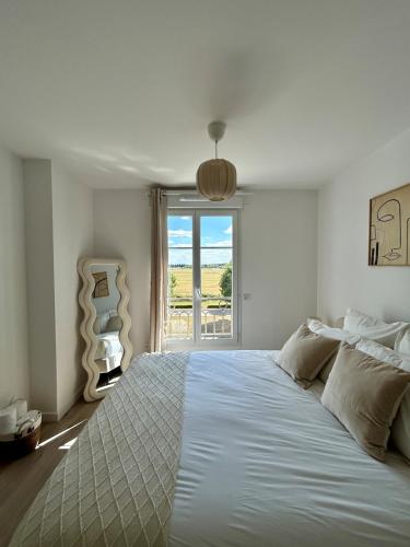 Postel nebo postele na pokoji v ubytování Magic Stay Disney, Wifi Parking