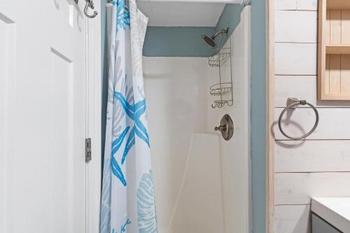 ONE More Sandy Day - 2BR 2BA Beach Condo, Sleeps 6 photo 12