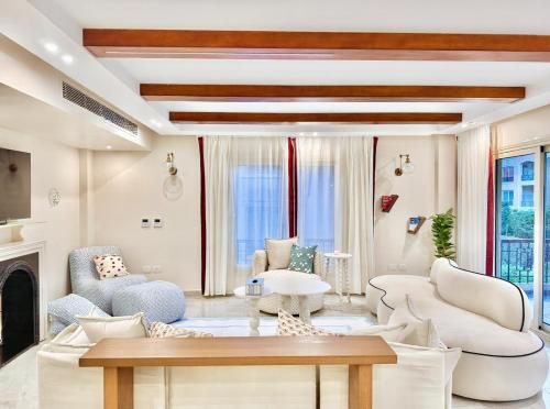 Quiet & Secure 3BR in Stone Residence, New Cairo
