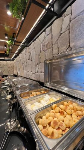 Jídlo v hotelu nebo okolí