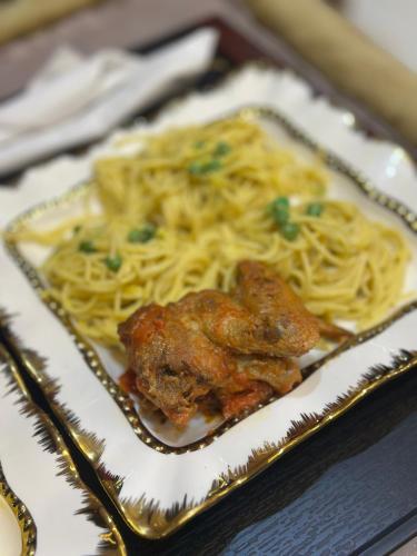 Jídlo v hotelu nebo okolí