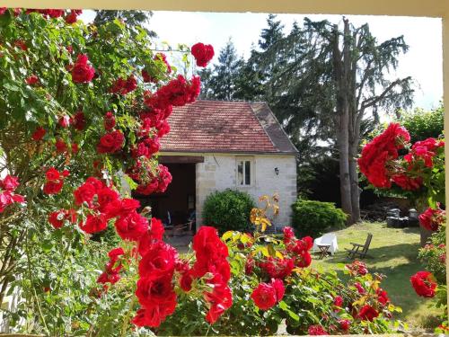 Κήπος έξω από το Gite de charme, 3 pers, parc arboré , Chantilly 5'