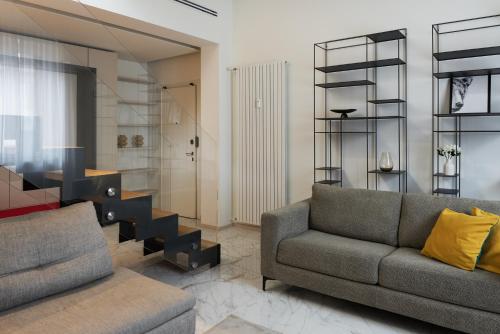 Luxury Milan Apartment - Penthouse in Historic City Center photo 10