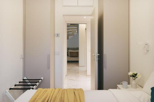 Luxury Milan Apartment - Penthouse in Historic City Center photo 19