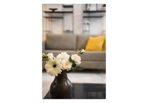 Luxury Milan Apartment - Penthouse in Historic City Center photo 12