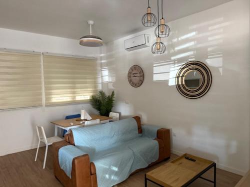guadiaro studio