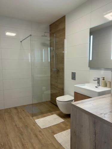 Ένα μπάνιο στο Útulný apartmán