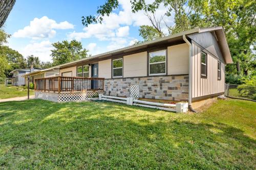 Το κτήριο όπου στεγάζεται  η παραθεριστική κατοικία