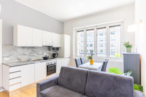 Duomo 10 Minutes Walk- Modern Design Apartment