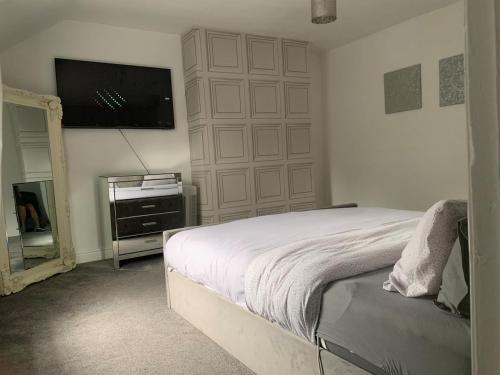 Galeriebild der Unterkunft Chestnut Lodge - a woodland escape near the city! in Bradford