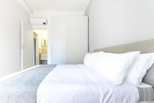 Duomo 10 Minutes Walk- Modern Design Apartment