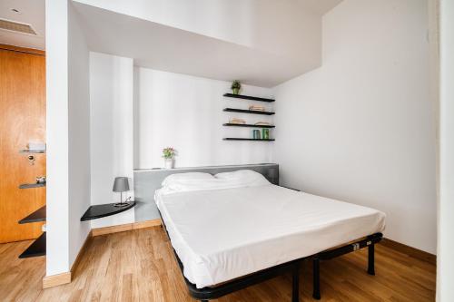 Hostmate - Milano - Lunigiana - Stazione Centrale