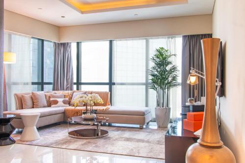 Old Hollywood Glamour by Namuve - Damac Paramount