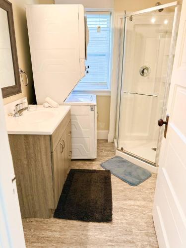 Ένα μπάνιο στο Waterfordbridge Apartments - 2 Bedroom Top Floor