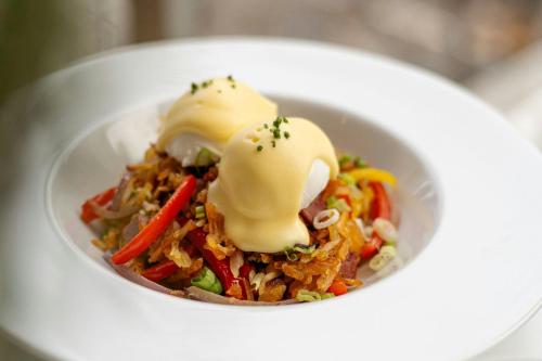 Jídlo v hotelu nebo okolí