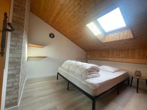 F3 Duplex 2 chambres 35m2 Multipass inclus Garage privé