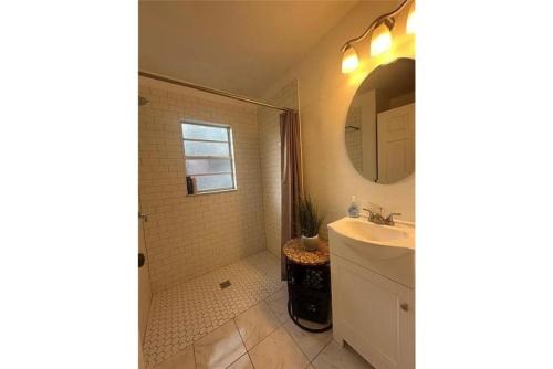 Ένα μπάνιο στο Private Backyard • Drive to Disney