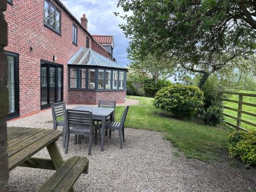 Zahrada ubytování The White House Kelfield