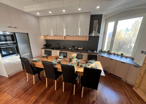 Parkview Premium Apartment