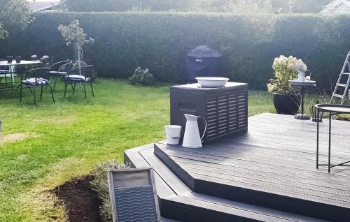 En have udenfor Nice Home In Slagelse With Wifi