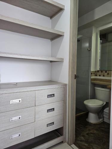 Koupelna v ubytování Apartamento Cómodo y Residencial con parqueo