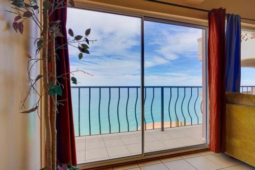 Nespecifikovaný výhled na moře nebo výhled na moře při pohledu z prázdninového domu