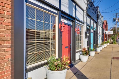 صورة لـ Ultimate Convenience Historic Dtwn Marshall Apt! في مارشال