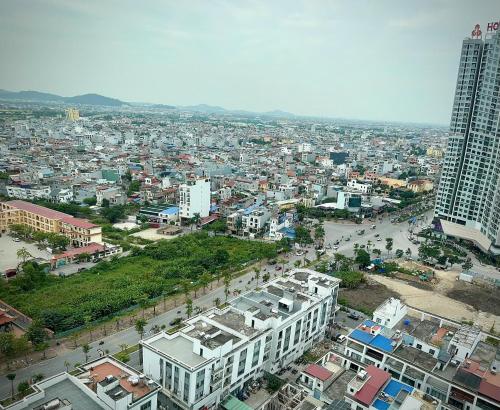 Vue générale sur An Khê ou vue de la ville depuis l'appartement