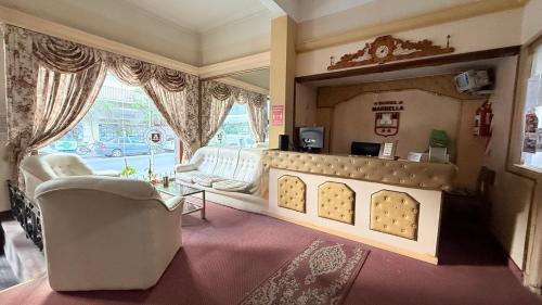 Posezení v ubytování Hotel Nueva Marbella