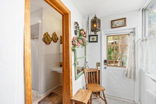 Billede fra billedgalleriet på The Yellow House Landmark i Guttenberg