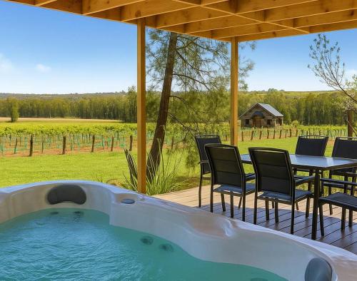 Πισίνα στο ή κοντά στο Rose at the Vineyard