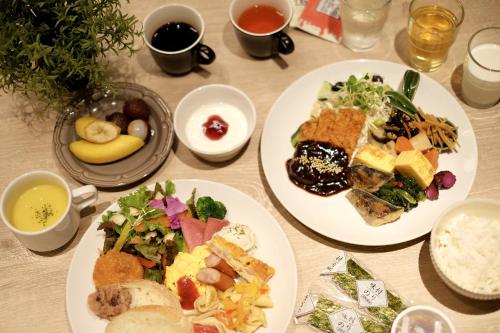 Jídlo v hotelu nebo okolí