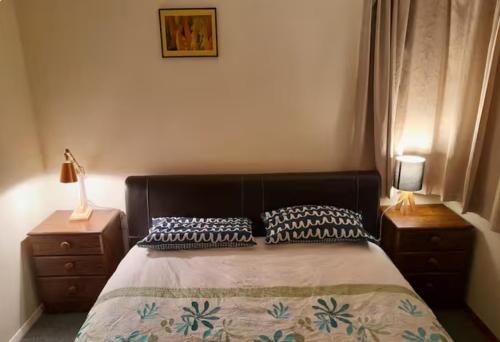 Ένα ή περισσότερα κρεβάτια σε δωμάτιο στο The Yellow Brick House