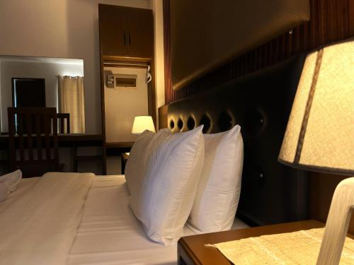 Imagine din galeria proprietății LDR Travellers Inn în Caticlan