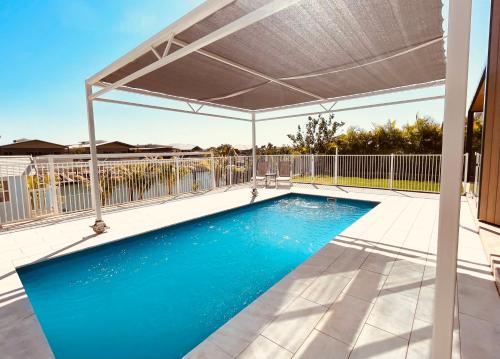 Kolam renang di atau dekat dengan Haven 24