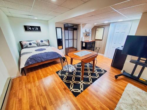 Ảnh trong thư viện ảnh của Allentown Center Suite on a Hill! ở Allentown