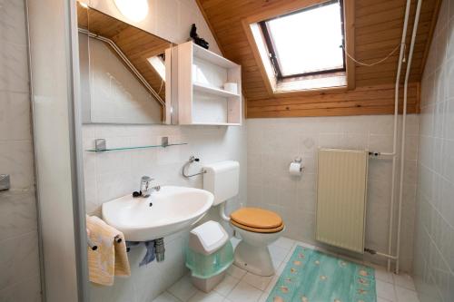 Koupelna v ubytování Turistična Kmetija Gartner 3a