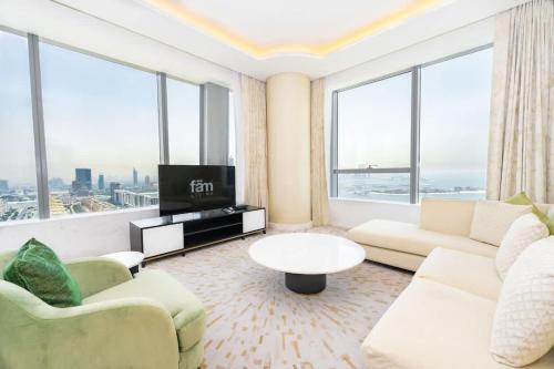 FAM Living - Palm Tower Attached to St Regis Palm Tower 1Bed - Palm Jumeirah Views