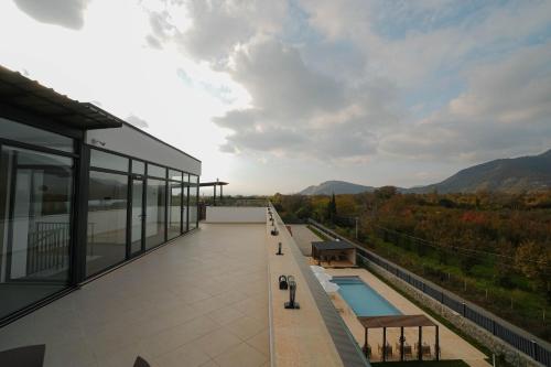 Фотография из галереи Kvareli Wine Hotel в Кварели