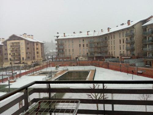 Apartamentos Pilartxo Jaca 3000