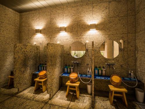 大阪市にあるSuper Hotel Premier Osaka Honmachi Ekimae Natural Hot Springsのギャラリーの写真