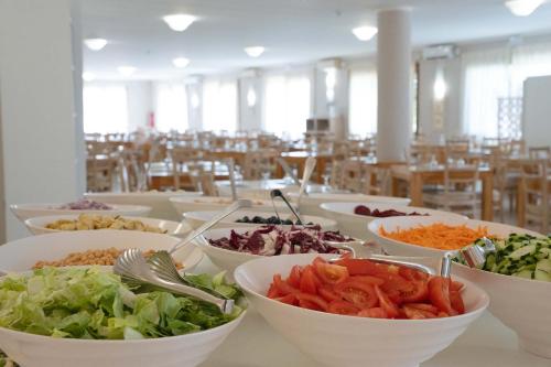 Jídlo v hotelu nebo okolí