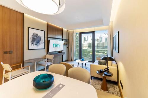 FAM Living - Address Residences Opera - Luxurious 2Bed