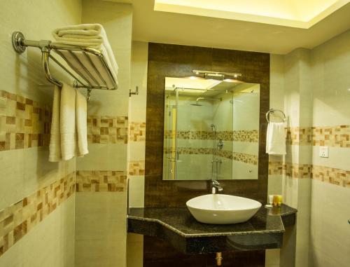 Koupelna v ubytování Hotel Encounter Nepal & Spa