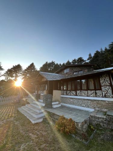 Κήπος έξω από το Himtrek Stays X Heritage House, Mcleodganj